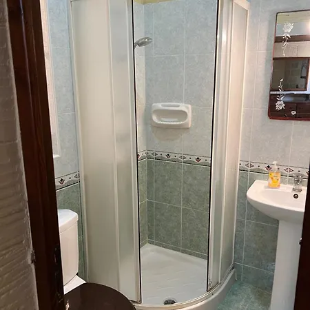 4 Bedroom Holiday With Private Pool & Views
