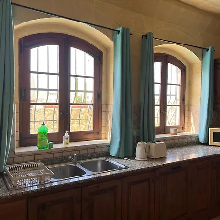 4 Bedroom Holiday With Private Pool & Views * Xewkija
